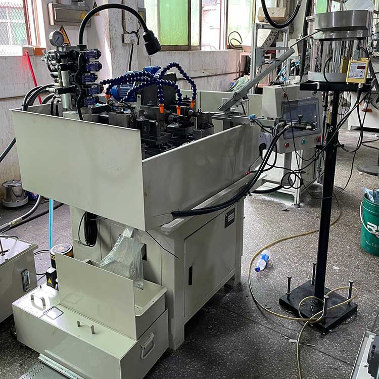 �ŷ�ȫ�Ԅ�(d��ng)�������c(di��n)���@�׹�����(zhu��n)�ÙC